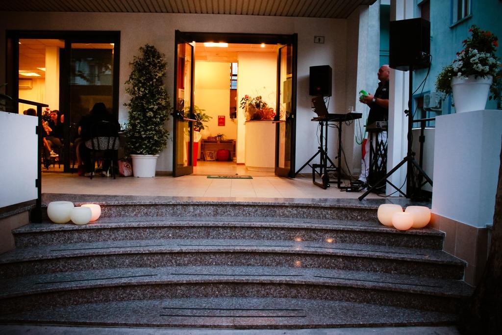 Altro Hotel Bellaria-Igea Marina Eksteriør bilde